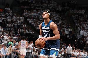 場(chǎng)均3.9分！Scotto：小香農左腳第五跖骨骨挫傷 一周后接受復查