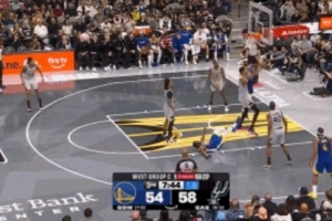 你是真送??！追夢(mèng)籃下連續強攻 被文班亞馬一頓火鍋伺候