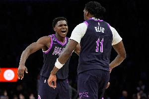 里德發(fā)揮出色！華子：我很生氣 因為我沒(méi)能為他拿下比賽