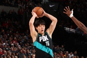 楊瀚森9分已創(chuàng  )中國球員第5高！姚明最高狂砍40+！周琦填滿(mǎn)數據欄