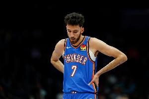 戴格諾特談切特進(jìn)攻端成長(cháng)：他很年輕天賦異稟 還有很大成長(cháng)空間