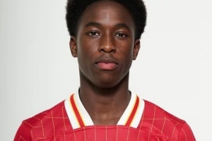 15歲已踢過(guò)U21聯(lián)賽！郵報：阿森納切爾西想挖15歲利物浦邊鋒阿貝