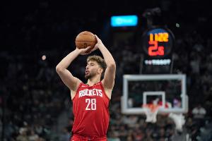 申京本賽季25分10板5助場(chǎng)次聯(lián)盟第三！僅次于約基奇和字母哥