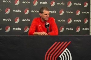 斯普利特談被絕殺:有說(shuō)過(guò)不給三分&不要協(xié)防 但有人犯了錯誤