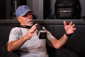 前湖人訓練師：科比曾嘗試過(guò)水刑 因為科比說(shuō)想知道這到底有多狠