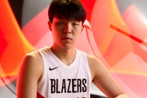 徐靜雨：斯普利特簡(jiǎn)直就是個(gè)白癡 楊瀚森值得更多的出場(chǎng)時(shí)間