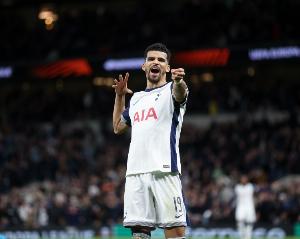 索蘭克談動(dòng)漫：貝吉塔的心態(tài)值得人們學(xué)習 曾一天花4000鎊買(mǎi)卡片