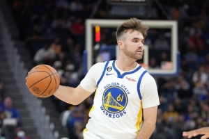 盡力局！斯潘塞替補13中5拿下11分8板13助2斷