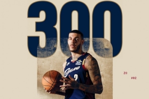 恭喜！騎士官方曬照：朗佐·鮑爾達成生涯第300場(chǎng)里程碑