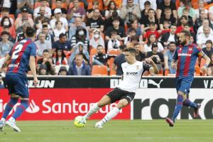 瓦倫西亞德比激情回歸：時(shí)隔三年半，瓦倫西亞與萊萬(wàn)特重燃戰火