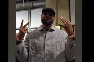 比老詹小19歲！蒂耶羅祝賀詹姆斯完成賽季首秀：耶！大叔