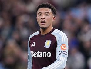 何去何從?英媒：25歲桑喬在維拉淪為邊緣人，他沒(méi)有重返曼聯(lián)可能