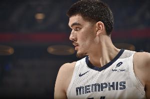 輕松！埃迪7中7砍16分4板2斷&得分全在上半場(chǎng) 下半場(chǎng)隨便打打