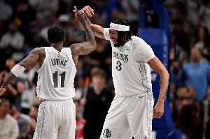 名記：獨行俠傾向送走濃眉留歐文 后者和弗拉格在訓練中關(guān)系融洽