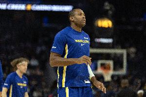 美記:霍福德糟糕的表現 促使勇士在交易截止日期前積極尋求中鋒