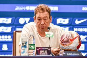 斯盧茨基：中超收官戰重要性不言而喻，我認為我們已經(jīng)準備好了