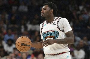 完全擊潰了對手！韋爾斯妙傳威廉姆斯壓哨暴扣得分