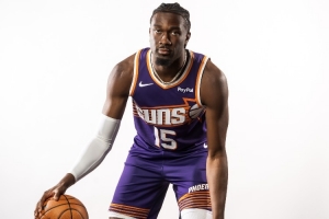 馬威談球隊傷?。鹤钪匾氖侵С株犛?保持下一個(gè)人頂上來(lái)心態(tài)