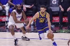 本賽季三分命中數：馬克西61球第1 庫里第2 米切爾第3哈登馬卡第4