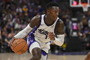 手感全無(wú)！施羅德8中0僅拿3分2板6助1帽