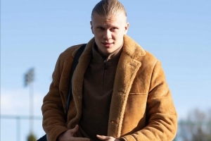 冬季裝扮！哈蘭德社媒曬照：冬天要來(lái)了/已經(jīng)到了！