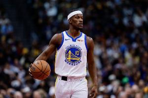 效率不高！巴特勒15中5拿到20分8板5助2斷1帽 下半場(chǎng)8中2