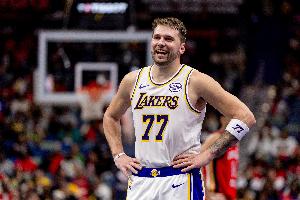 有梗！Snoop Dogg稱(chēng)東契奇需要雙倍安保 東契奇：我就是安保