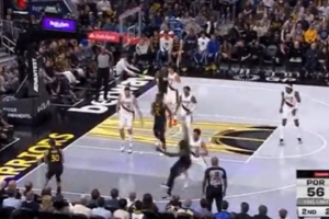 手燙！庫里接追夢(mèng)手遞手掛掩護速射出手 連中第三個(gè)三分