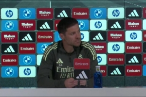 阿隆索：米利唐和阿森西奧都踢過(guò)邊后衛 庫爾圖瓦是球隊支柱