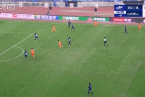 擴大優(yōu)勢！劉洋接傳中笑納空門(mén)，澤卡本場(chǎng)完成傳射，泰山2-0三鎮