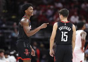 謝潑德：隊友和教練的信任讓我投籃更果斷 感覺(jué)非常好