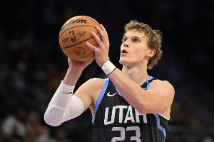 場(chǎng)均30.6分！名記：馬爾卡寧證明自己不是曇花一現 交易熱度回升