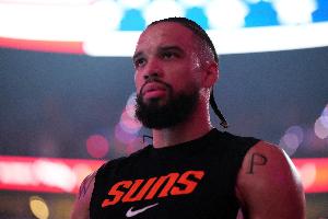 你是真練??！狄龍本賽季場(chǎng)均21分3板2助2斷 當他出戰時(shí)太陽(yáng)7勝3負