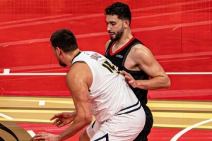 封面為約基奇單吃申京！掘金官方曬贏(yíng)球海報：怎么樣？