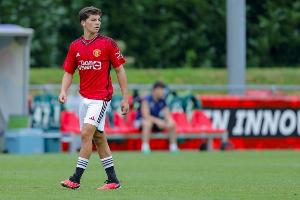 太陽(yáng)報：小將謝伊·萊西隨曼聯(lián)一線(xiàn)隊訓練，備戰對陣埃弗頓的比賽