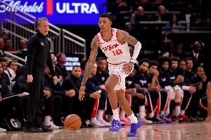 最后還差不了多少！籃板對比掘金首節25-13火箭 全場(chǎng)38-40還少2個(gè)