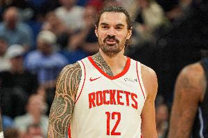 亞當斯防擋拆持球者每回合失0.67分 與艾頓并列聯(lián)盟中鋒第二好