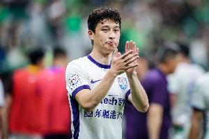 記者：巴頓和阿代米進(jìn)入陣容但無(wú)法出場(chǎng)，球隊此舉是希望善始善終