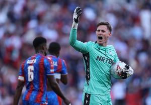 穩！凱恩近8年聯(lián)賽38次罰點(diǎn)37次命中，僅被迪恩·亨德森撲出1次