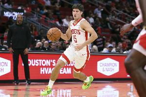 美記:謝潑德徹底扭轉了比賽局勢 他正在成為火箭最重要球員之一