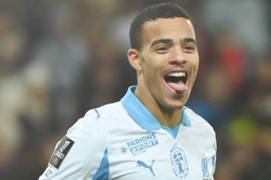 馬賽5-1大勝尼斯暫時(shí)登頂法甲，格林伍德雙響、奧巴梅揚1射2傳