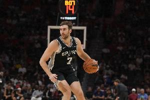 本賽季限制對手投籃命中率最低的10位球員：科內特居首 戈貝爾第2