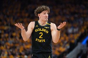 波杰姆斯基：防守端讓對方“直接帶球殺進(jìn)來(lái)” 是末段崩盤(pán)的原因