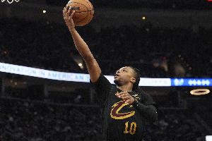 內外開(kāi)花！加蘭強攻打成2+1后追身三分又進(jìn) 連得6分打停步行者