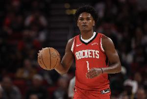 打得一般！阿門(mén)半場(chǎng)8中3僅拿到7分1籃板