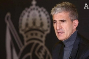 郵報：維拉新轉會(huì )主管奧拉貝獲工作許可，接替蒙奇備戰冬窗