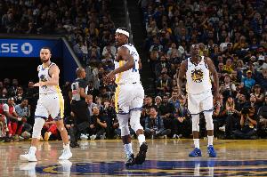 上賽季庫里、巴特勒、追夢(mèng)同時(shí)在場(chǎng)一共僅輸5場(chǎng) 本賽季已輸了6場(chǎng)