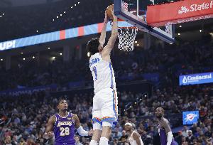 終于醒了！霍姆格倫突破暴扣 雷霆8-0打停爵士