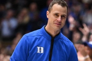 杜克主帥談弟子克尼佩爾&賽恩：他們極具競爭力 能讓隊友變得更好