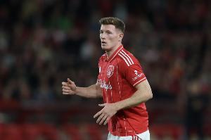 太陽(yáng)報：曼聯(lián)將補強中場(chǎng)，關(guān)注安德森、沃頓、巴萊巴